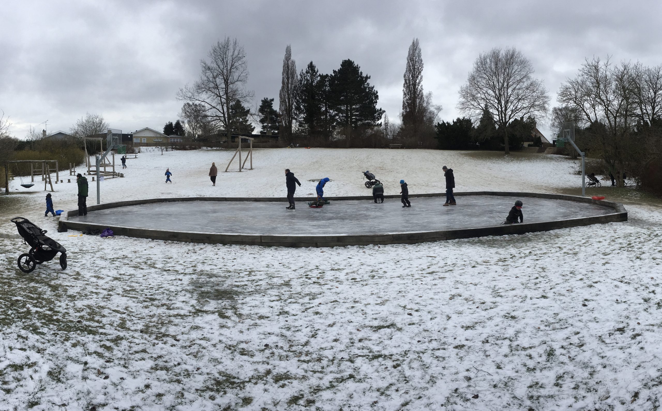 Skøjtebane i Hanevangsparken